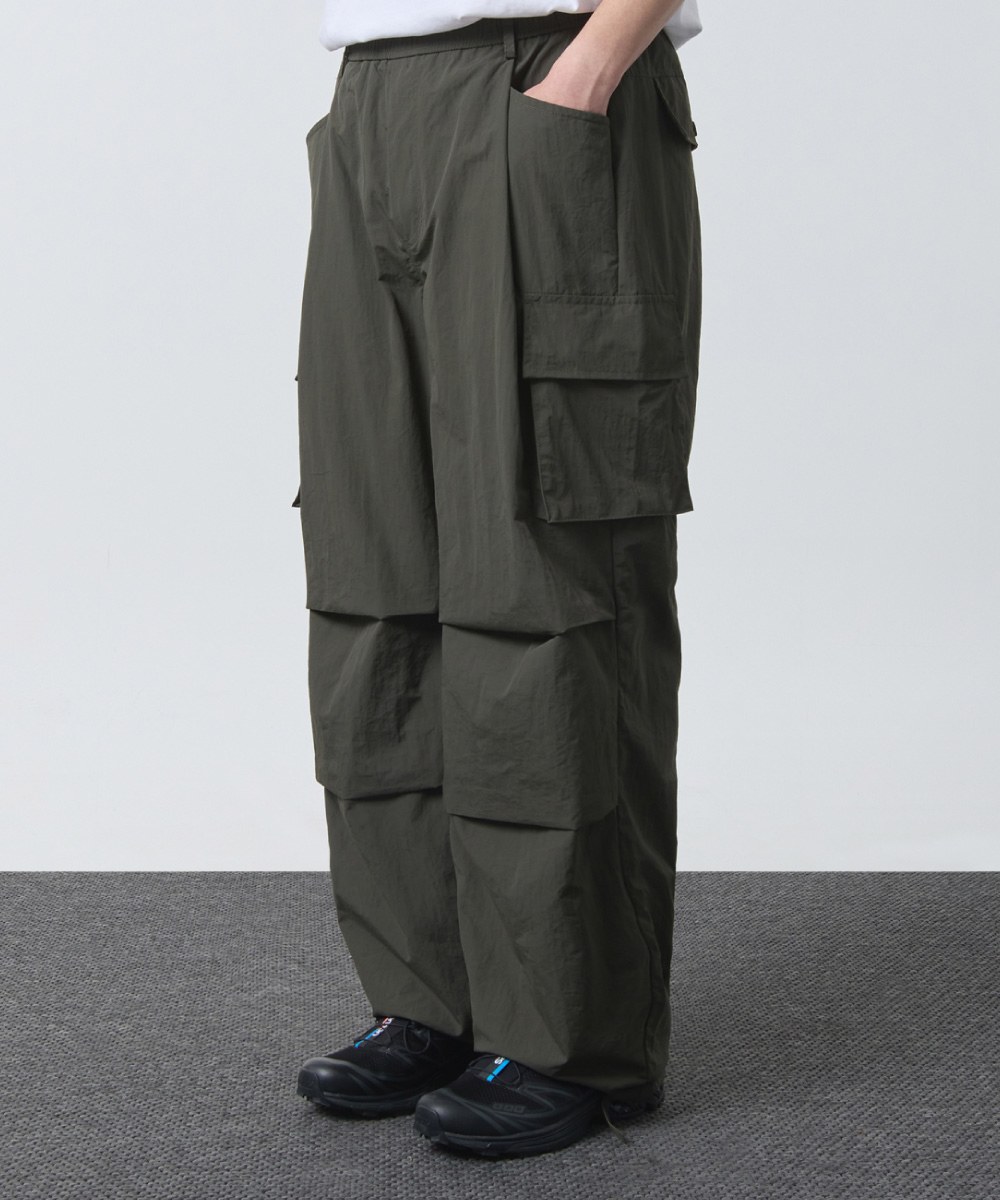 尼龍降落傘長褲 ONE TUCK NYLON PARACHUTE CARGO PANTS