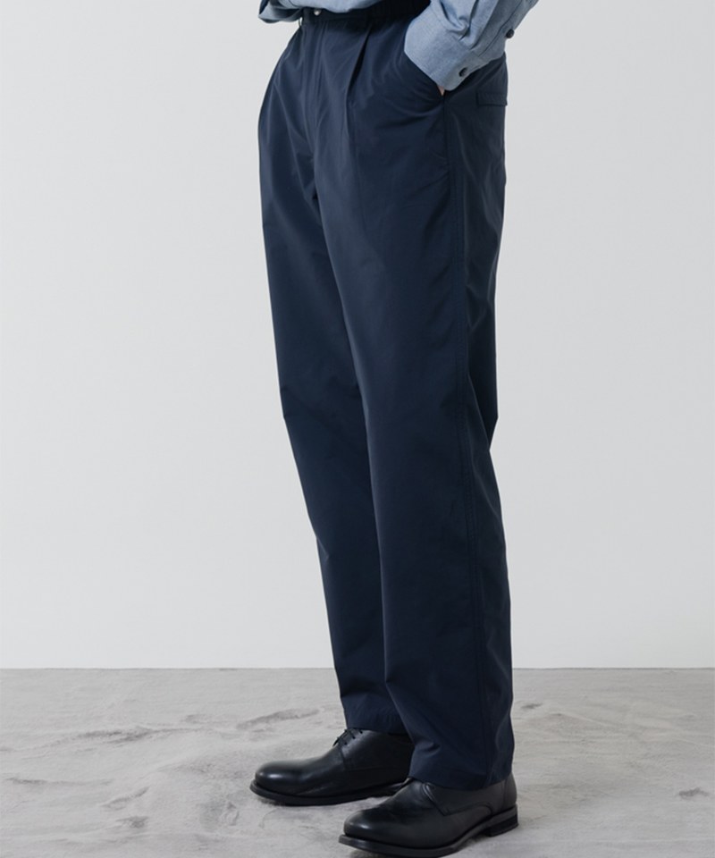 寬鬆抽繩長褲 RELAXFIT BANDING PANTS