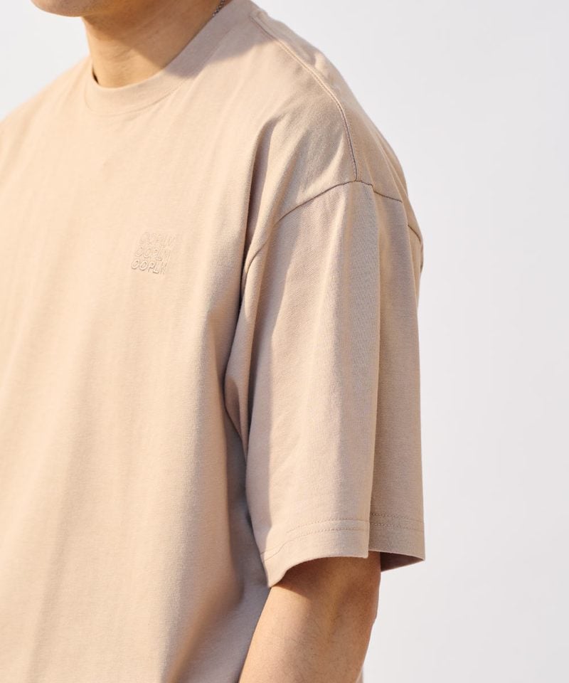 寬版經典疊字LOGO TEE