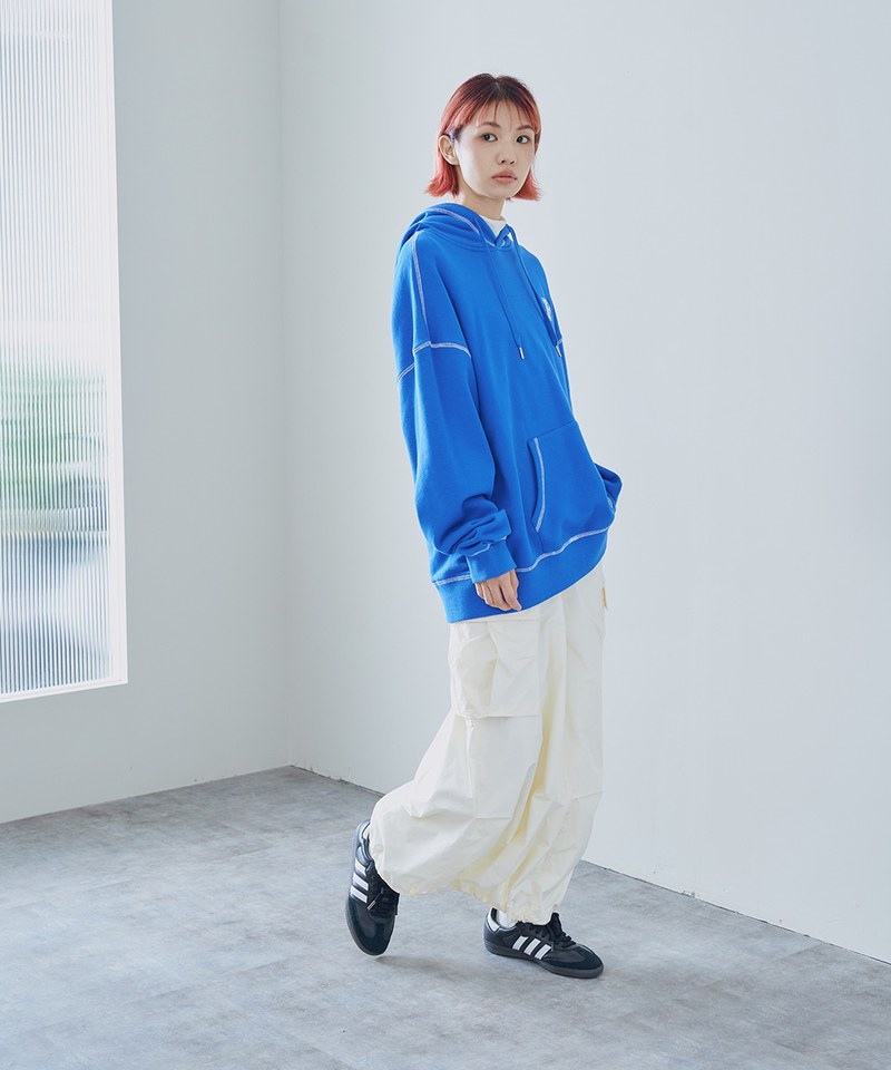 P-logo 撞色車線帽TEE