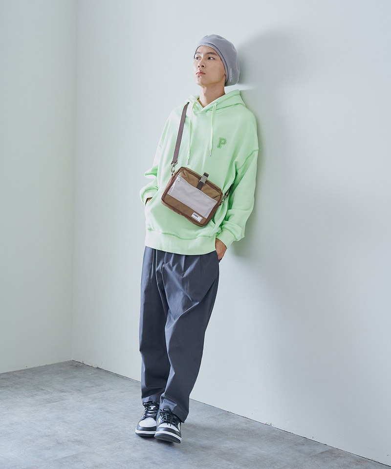 P-logo 撞色車線帽TEE