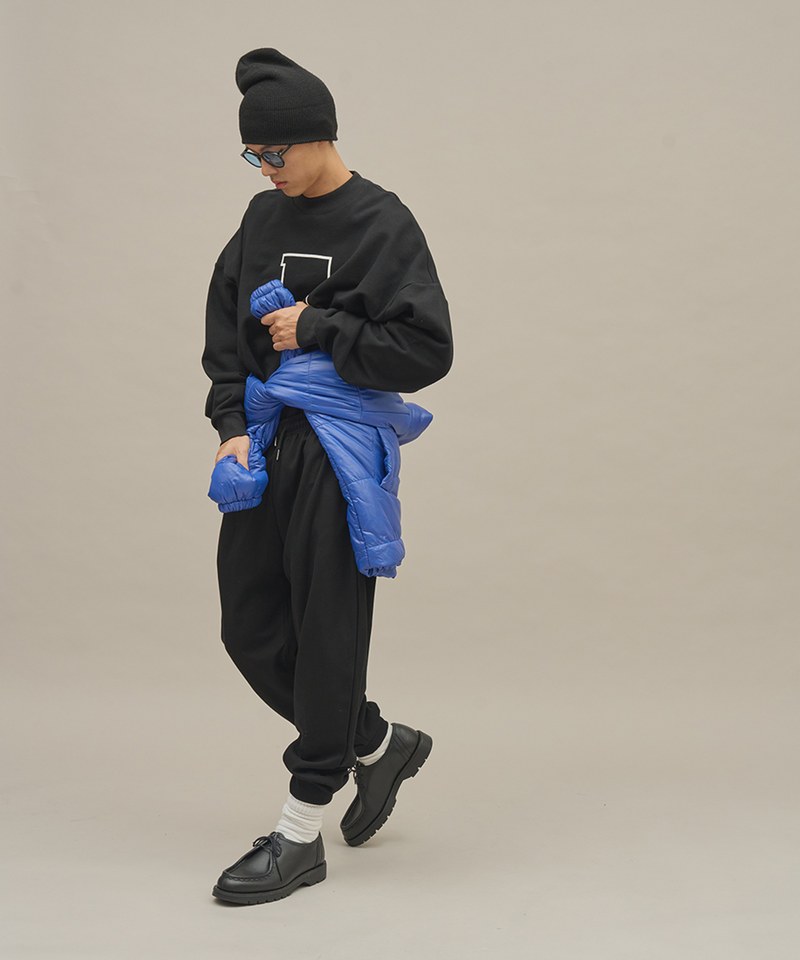 Wanna be 18 Logo大學Tee