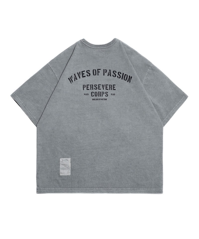 標語圖樣水洗T恤 PIGMENT-DYED WATCHWORD T-SHIRT