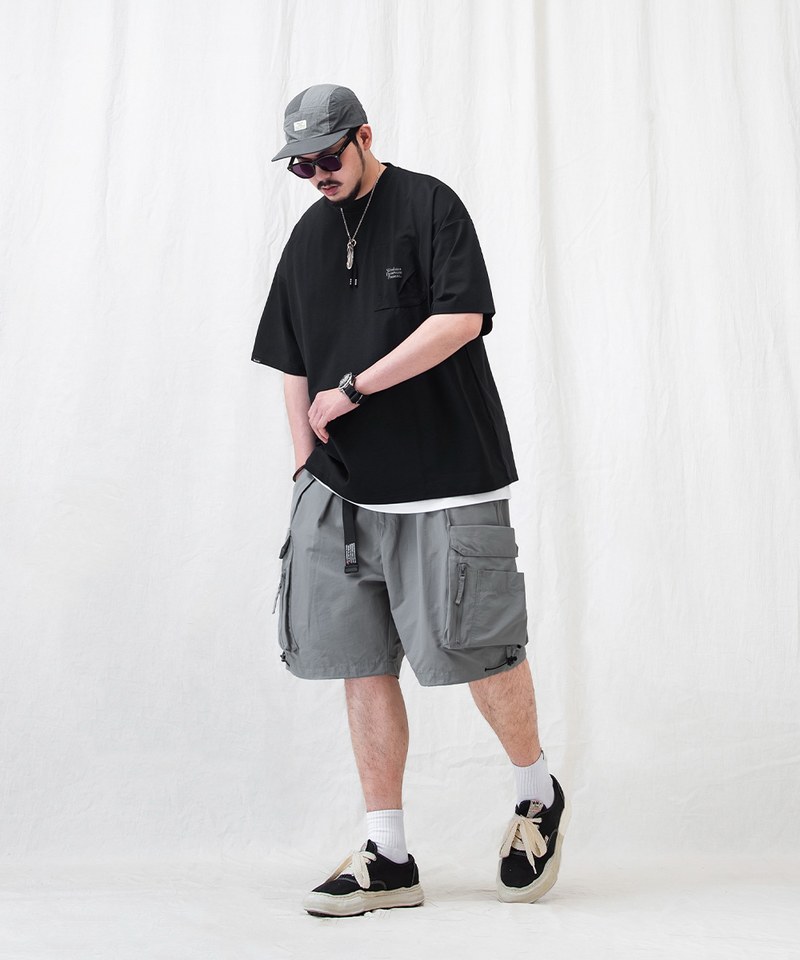 防潑水多口袋短褲 WATER-REPELLENT FUNCTIONAL CARGO SHORTS