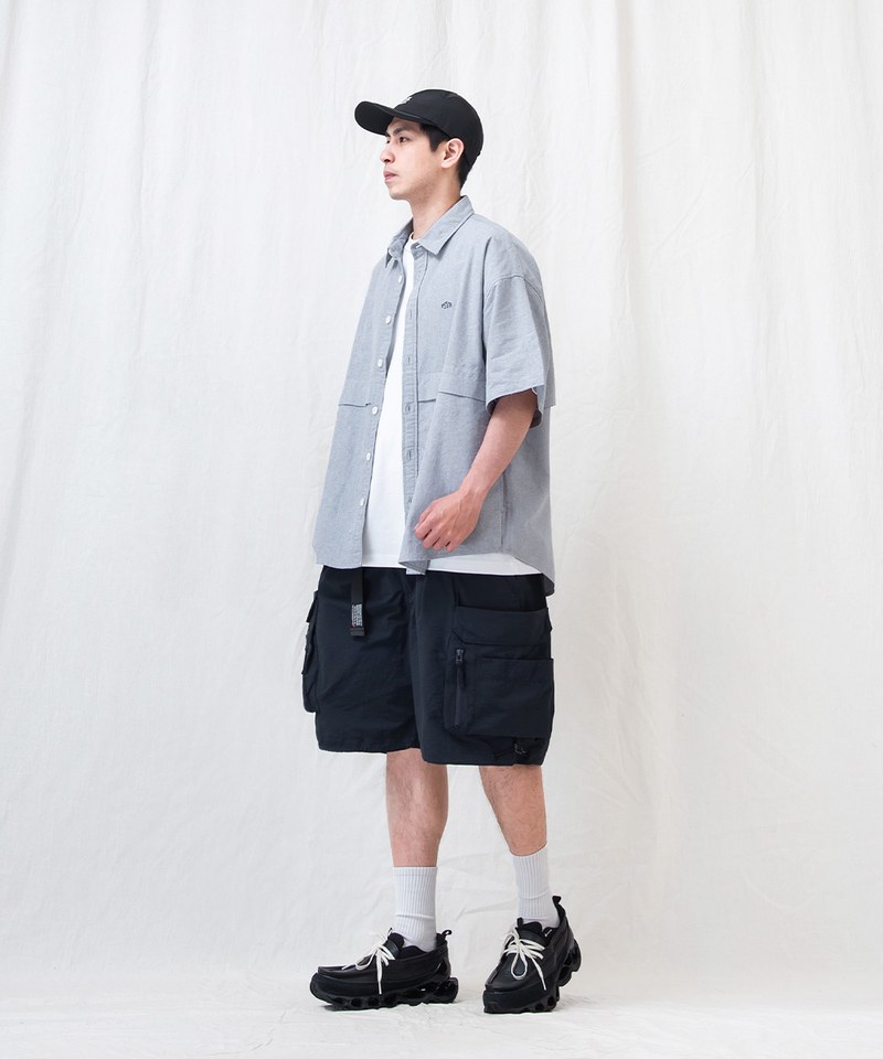 防潑水多口袋短褲 WATER-REPELLENT FUNCTIONAL CARGO SHORTS