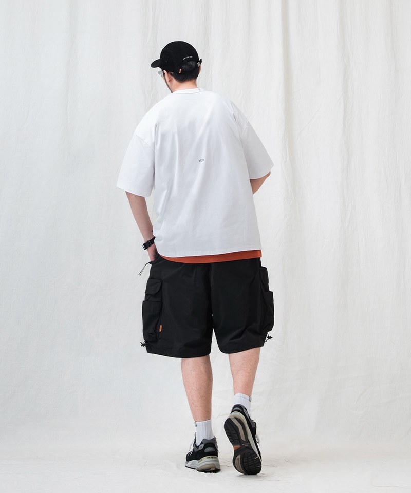 防潑水多口袋短褲 WATER-REPELLENT FUNCTIONAL CARGO SHORTS