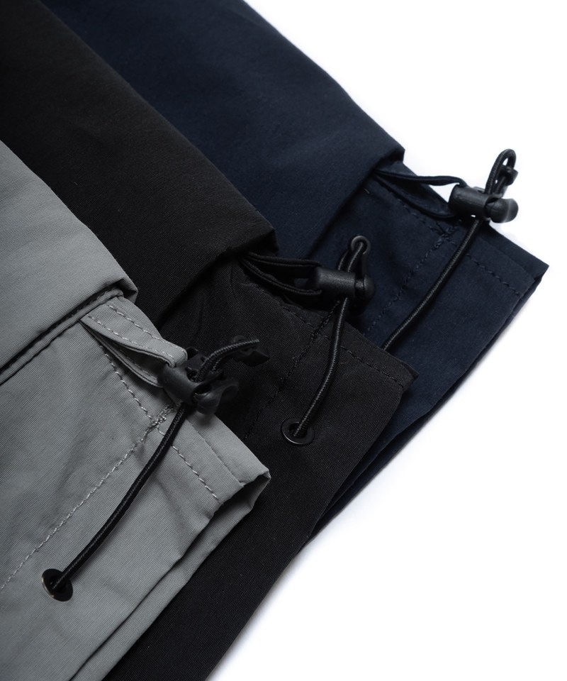 防潑水多口袋短褲 WATER-REPELLENT FUNCTIONAL CARGO SHORTS