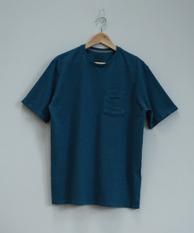 37655 短袖口袋圖TEE M'S BOARDSHORT LOGO POCKET