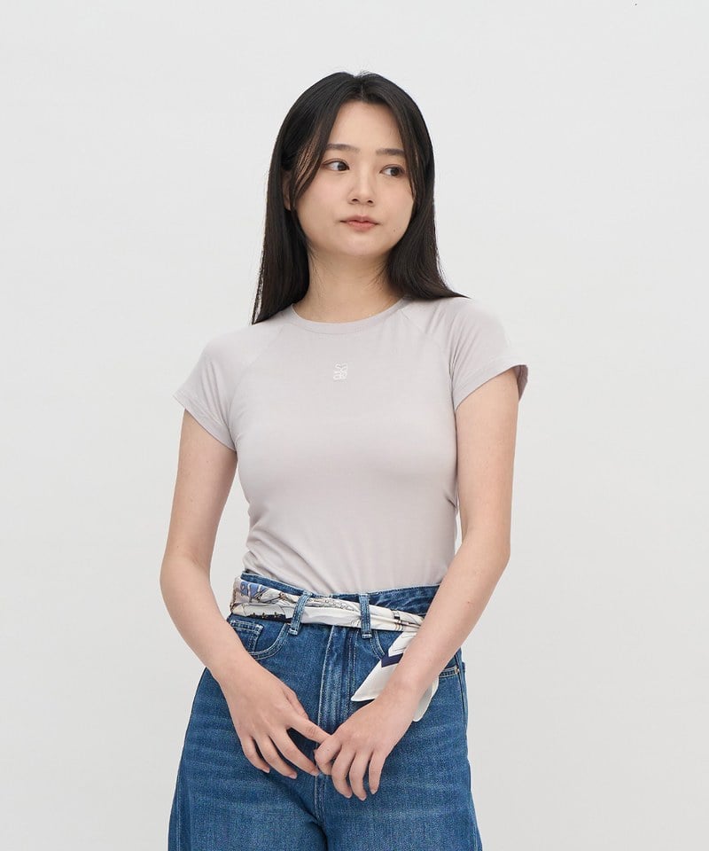 連肩袖刺繡短TEE