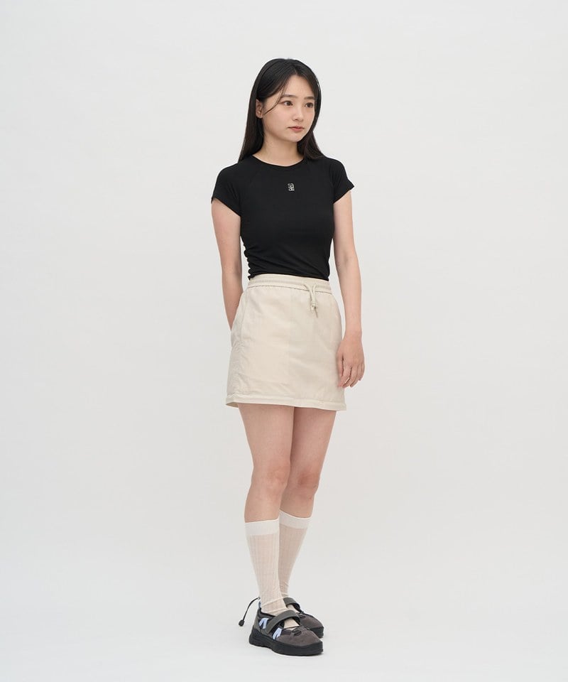 連肩袖刺繡短TEE