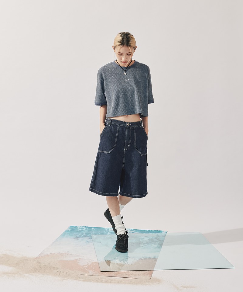 經典草寫logo短版TEE