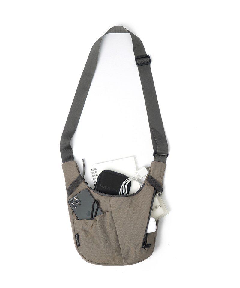 SSN9953 圓弧斜背包 M1 CROSSBODY BAG