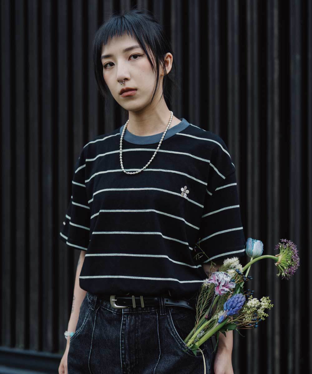Hana花華間條tee