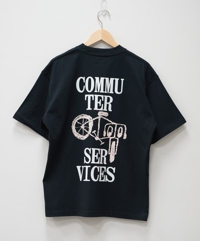 聯名印花短Tee TNT AS Commuter Service Tee