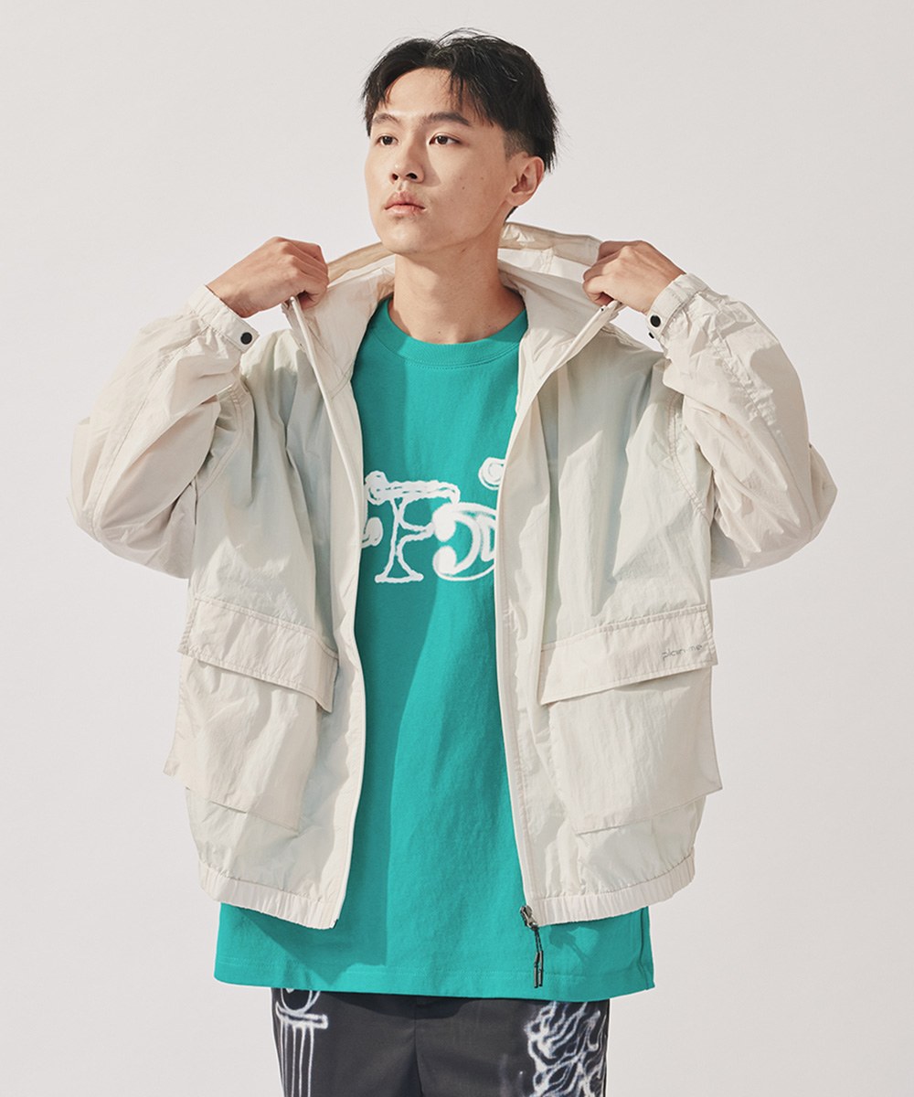 防潑水尼龍戶外裝備外套