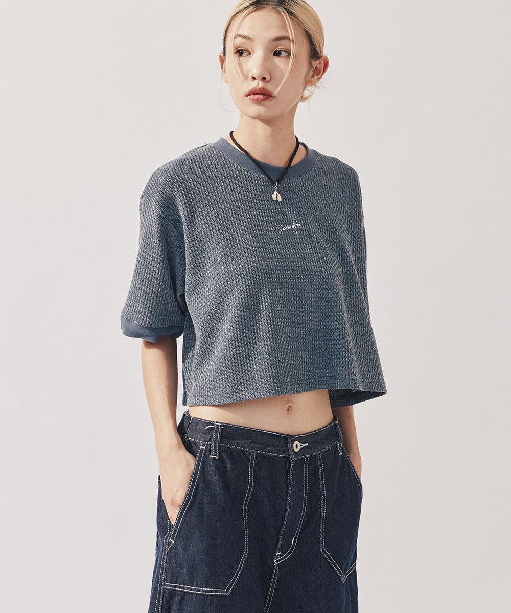 經典草寫logo短版TEE