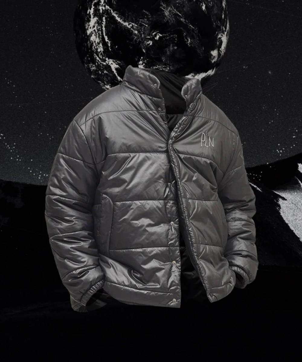 太空感漂浮雪地外套